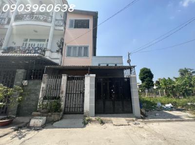 6 . THẠNH XUÂN 43 - Q12 - NHÀ SỔ HỔNG CẶP- khu Vip - đường 7m thông-  chỉ 2,330 tỷ + 2,230 tỷ.