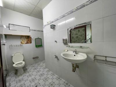 Bán 2 căn nhà liền kề hẻm ô tô thông Lương Định Của - phường Tây nha trang . 
DiệnTich : 107.4m