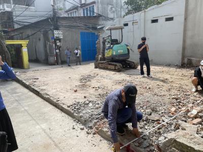 Bán 35m2 đất Cổ Nhuế, ô tô đỗ cửa, mặt ngõ thông ra khu đô thị, lô góc, 50m ra mặt phố, giá 5.2 tỷ