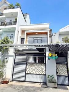 BÁN BIỆT THỰ Đ.TRẦN XUÂN SOẠN, TÂN HƯNG, QUẬN 7 - NGANG HIẾM 7,2M*16M - ĐƯỜNG 10M XE HƠI VÔ TƯ ĐẬU