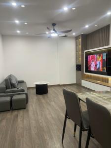 Bán căn hộ chung cư 62m2, 2 ngủ tòa Rice City Linh Đàm, quận Hoàng Mai