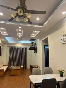 Bán căn hộ chung cư KĐT Mỹ Đình 1 78m2 2PN ful nội thất chỉ 4 tỷ 85