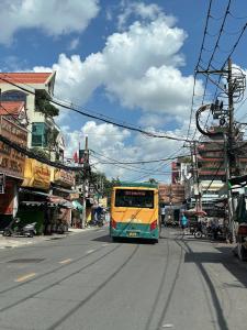 Bán CHDV 5 lầu mới HXH Lê Đức Thọ ngang 5.5m 110m2 12PN gần chợ TN 86tr nhỉnh 17 tỷ.