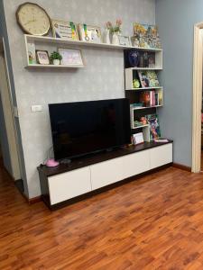 BÁN CHUNG CƯ QUẬN NAM TỪ LIÊM 75M, 2 NGỦ ĐẦY ĐỦ ĐỒ 5 tỷ