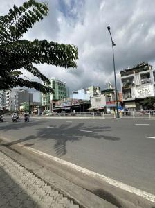 Bán Đất 2 Mặt tiền trước + sau Dương Quảng Hàm - DT: 4x29m, GPXD 9 Tấm, 20,9 tỷ.