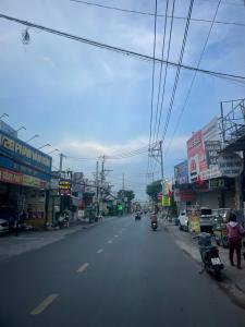 Bán đất mặt tiền 25x100m  giá 70 tỷ Đường Phan Văn Hớn