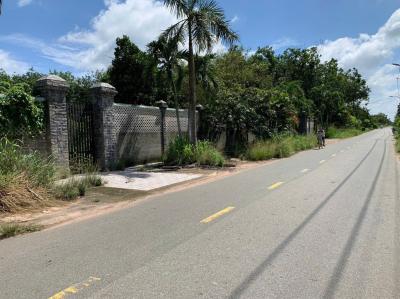 Bán đất mặt tiền 50x55m giá 17,5 tỷ Đường Bến Súc