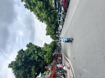 Bán đất Thạch Bàn ngay aoemall, cầu vĩnh tuy 65m, ngõ oto thông giá 10 tỷ 1 có tl. LH 0936123469