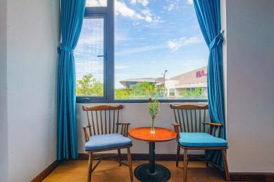 Bán khách sạn mặt tiền đường 2 Tháng 9 Hải Châu 7 tầng 18 phòng dòng tiền 60 triệu