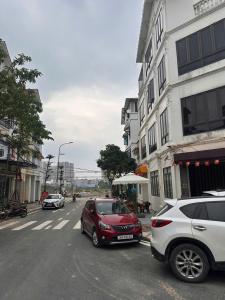 BÁN LIỀN KỀ B3 CIENCO5 – TRỤC CHÍNH 13.5M, VỊ TRÍ ĐẮC ĐỊA, CHỈ HƠN 13 TỶ.