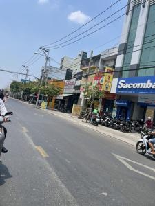 Bán nhà 2 mặt tiền ngang 26m tổng 2500m2 giá 170 tỷ Nguyễn Ảnh Thủ