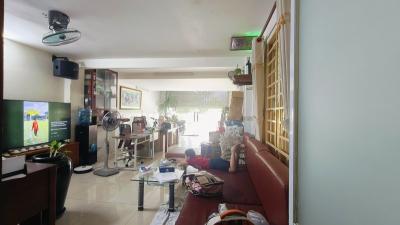 Bán nhà 2 tầng đường 135, Phước Long A, Q.9, TP HCM. DT 85m2, 3PN, SH, 8.9 tỷ.