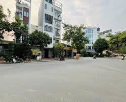 Bán nhà 4 tầng hơn gần 43m, ô tô, Trung Tâm Tứ Hiệp Thanh Trì giá 5.x tỷ
