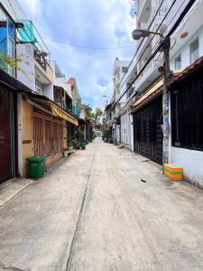 BÁN NHÀ - BÌNH TRỊ ĐÔNG - BTĐA - 36M2 - NHÀ 3 TẦNG MỚI - HẺM XE HƠI 5M THÔNG - GIÁP TÂN PHÚ - CHỈ