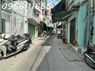 BÁN NHÀ CÁCH MẠNG THÁNG 8  - P10 - KHU VIP HIẾM Q3 - DT 43M2- HẺM 5.2M Ô TÔ THÔNG - 43M2. MT 158