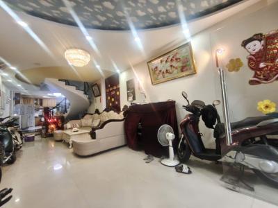 BÁN NHÀ DẠ NAM XE HƠI TỚI CỬA, CÁCH QUẬN 5 400 MÉT, 4 TẦNG 4.5x28m, CHỈ NHỈNH 11 TỶ