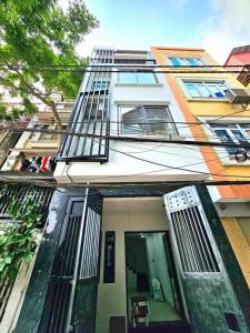 BÁN NHÀ ĐẸP ĐÓN TẾT HỌC VIÊN TÀI CHÍNH - DT45M2 - 4 TẦNG - GIÁ 9 TỶ
  Ô TÔ ĐỖ CỬA - ĐỂ Ở KINH DOANH