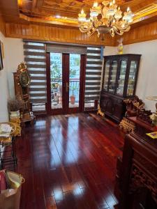 ???? BÁN NHÀ ĐẸP TƯ ĐÌNH LONG BIÊN
 DIỆN TÍCH: 56M² x 5 TẦNG -MẶT ĐƯỜNG Ô TÔ TRÁNH  7 CHỖ VÀO NHÀ