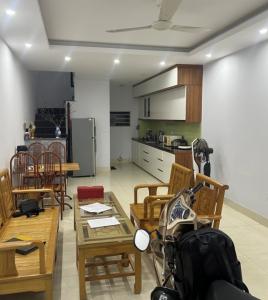 Bán nhà Định Công Thượng, Hoàng Mai, gần ô tô, 46m2, 8.95 tỷ(CTL)