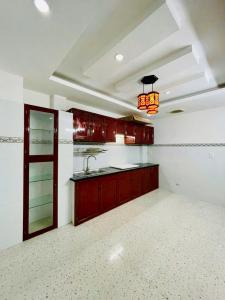 Bán nhà gần Lê Đức Thọ, P.16, Gò Vấp – 4 tầng, 5 phòng ngủ – sát hẻm ô tô – giá chỉ 5 tỷ 6xx