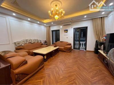BÁN NHÀ HOÀNG QUỐC VIỆT, PHÂN LÔ, ÔTÔ VÀO NHÀ, 2 MẶT NGÕ KINH DOANH, 45M2 CHỈ 15 TỶ