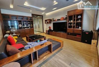 BÁN NHÀ LẠC LONG QUÂN, PHÂN LÔ, ÔTÔ TRÁNH, KINH DOANH, 2 THOÁNG, 70M2 GIÁ 23 TỶ 950