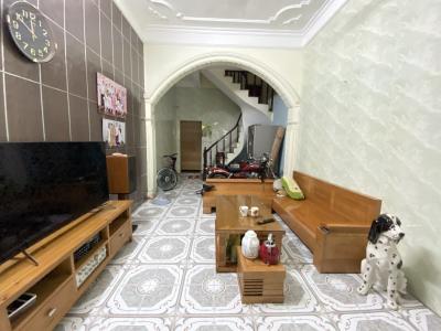 Bán nhà mặt phố Hàng Bạc, 80m2, 4 tầng, mặt tiền gần 4m, 70.8 tỷ, vỉa hè rộng, kinh doanh đỉnh
