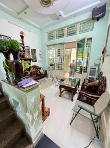 Bán nhà Mặt tiền Lê Sao - gần Nguyễn Sơn, Hiền Vương, 6/10x13m, 4 Tầng - 4PN, 8,5 tỷ.