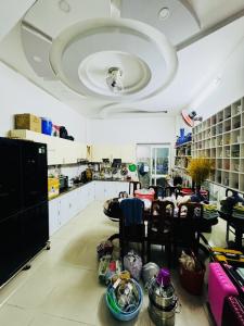 BÁN NHÀ MẶT TIỀN LÊ VĂN QUỚI - MỚI - ĐẸP RỰC RỠ - BÌNH TRỊ ĐÔNG A - BÌNH TÂN - 5 TẦNG - 67M2 - HƠN