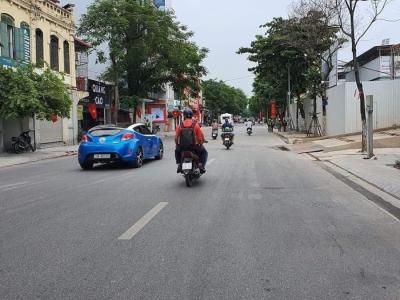 Bán nhà Nguyễn Thái Học 220m2x10m  kd, ô tô, quy hoạch pháp lý chuẩn, giá 170 tỷ có thương lượng.