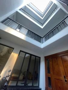 Bán nhà Nguyễn Thái Học, 62m2, 6 tầng, mặt tiền 5.5m, 29.9 tỷ, kinh doanh homestay