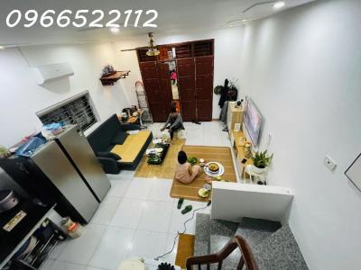 Bán Nhà Phúc Lợi - 32m², Giá 4.25 Tỷ, Gần Vinhome Riverside