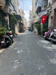 BÁN NHÀ Q.TÂN PHÚ, GẦN ĐẦM SEN, KHUÔNG VIỆT, 53M2, HẺM XE HƠI, CHI 5 TỶ