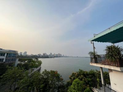 Bán nhà Trích Sài, view hồ Tây, gần phố, ô tô đỗ cửa, 5 tầng nhà đẹp, chỉ 24 tỷ