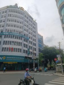 Bán tòa nhà văn phòng mặt tiền Nam Kỳ Khởi Nghĩa