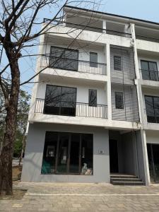 BIỆT THỰ NHÀ VƯỜN ĐẸP - GIÁ TỐT - Vị Trí Đắc Địa Tại Khu đô thi Ecopark, Văn Giang, Hưng Yên
