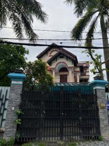 BIỆT THỰ SÂN VƯỜN “ĐẠI GIA” (19.8x25) MẶT TIỀN ĐƯỜNG NGAY CÔNG VIÊN PHẦN MỀM QUANG TRUNG.