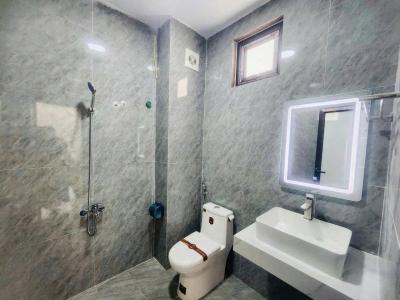 Cần bán căn nhà tổ 11 Yên Nghĩa 40m2 5  tầng giá 5,9 tỷ LH 0984745099