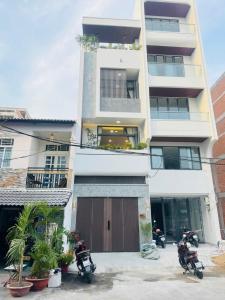 CHÍNH CHỦ BÁN NHÀ ĐẸP FULL NỘI THẤT - CÓ THANG MÁY, TRUNG TÂM QUẬN 7