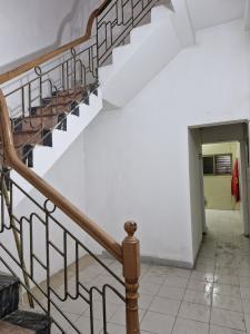 Chính chủ cho thuê nhà tại đường (Lê hồng Phong)đối diện Metro Hà Đông, Phường Quang Trung, Hà Đông.