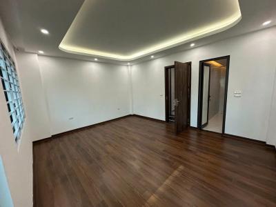CHÍNH CHỦ GỬI BÁN NHÀ ĐẸP BỒ ĐỀ - LONG BIÊN - NHỈNH 9 TỶ - LH 0383 150 180