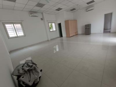Cho thuê kho, văn phòng Bình Lợi, P.13 cũ, 10×10.5m, 15tr