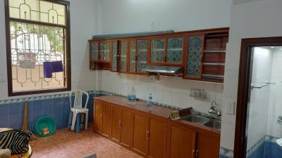 ► Cho thuê nhà 3,5 tầng số 4, hẻm 376/56/29 đường Bưởi, phường Vĩnh Phúc, Ba Đình, Hà Nội.