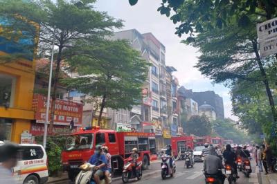 CHO THUÊ NHÀ 5 tầng mặt tiền 7m MẶT PHỐ QUAN HOA – CẦU GIẤY
