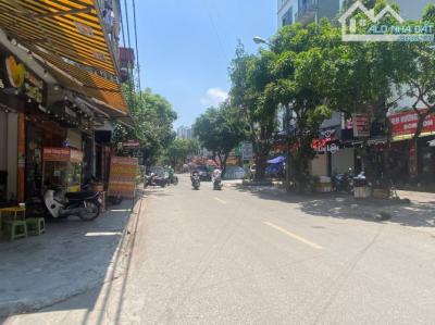 Cho thuê nhà mặt phố Bà Triệu, lô góc x 70m2 x mặt tiền 6.1m, vị trí cực đẹp giá chỉ 20tr