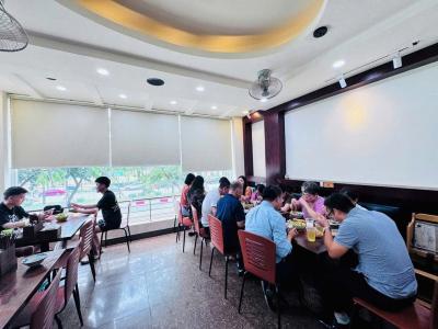 Cho thuê nhà mặt phố Văn Cao, 35m2* 5 tầng  Mt 6m KD Spa, hàng ăn, Slon, VP công ty. 35tr