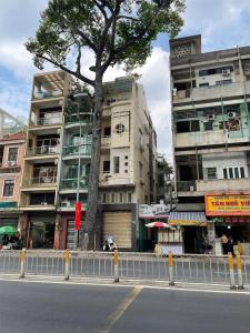 Cho Thuê Nhà Mặt Tiền Đường Nguyễn Tri Phương, P.9, Q.5 - 50 Triệu/Tháng - 3.7m x 13.8m