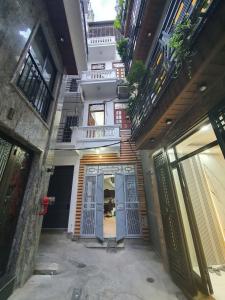 Cho thuê nhà Minh Khai 25m2 x 4 tầng, 3 ngủ, 3 vệ sinh, 8.5 Triệu/tháng