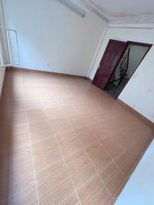 Cho thuê nhà nguyên căn phố HÀO NAM - 30m ra mặt phố 5 tầng 3 Phòng ngủ rộng, 1 phòng nhỏ - 4wc -