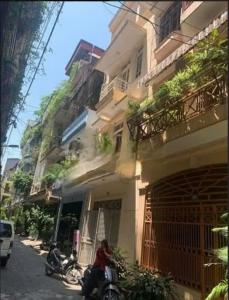 Cho thuê nhà Phố Minh Khai 4 tầng x 53m2, 4 ngủ, 3 WC, MT5m, 14.5 Triệu